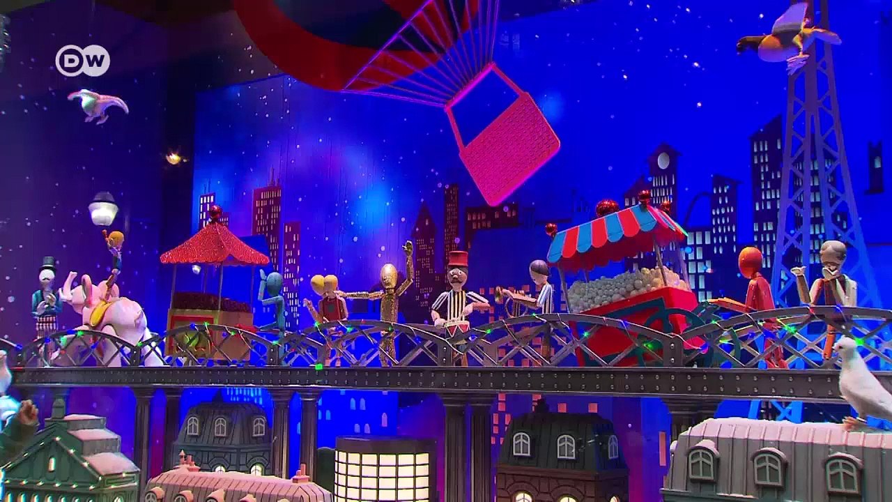 Weihnachtliche Schaufenster in Europa | DW Deutsch