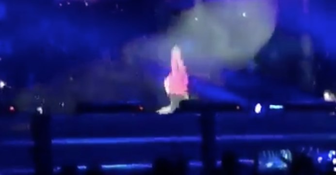 Chilean Pop Star Beto Cuevas Falls Off Stage During Mexico City Concert