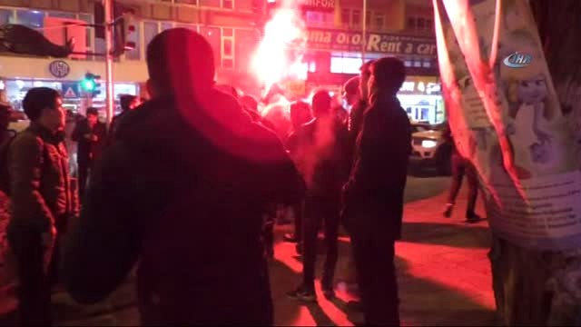 Kars'ta Eksi 20 Derece Soğukta Beşiktaş'ın Galibiyetini Kutladılar