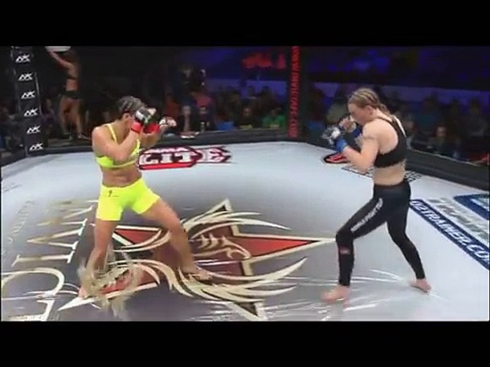 Elina Nilsson vs. Julia Budd