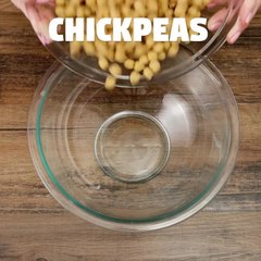 Mediterranean Chickpea Salad