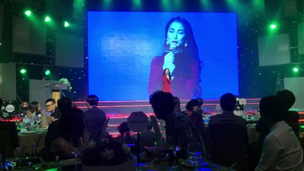 Tàu anh qua núi - Hòa Minzy live cực chất, chào tiếng Hàn hát tiếng Việt