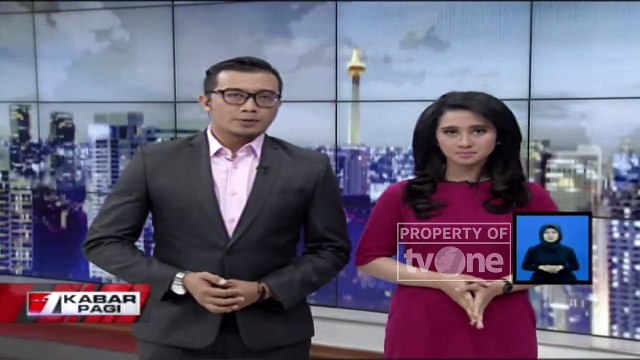 Korsleting Listrik, Angkot Ludes Terbakar di Jatinegara