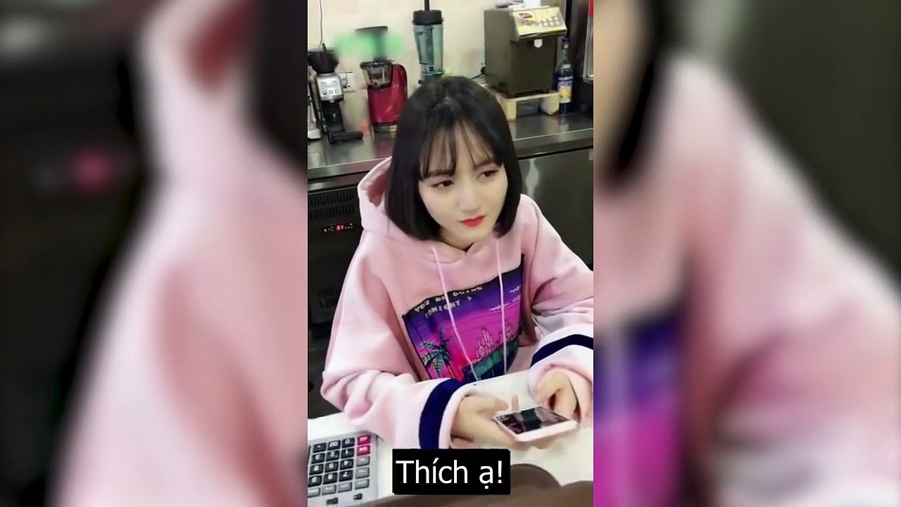 Thánh tán gái lại tiếp tục tung chiêu tán cả hai em cùng lúc