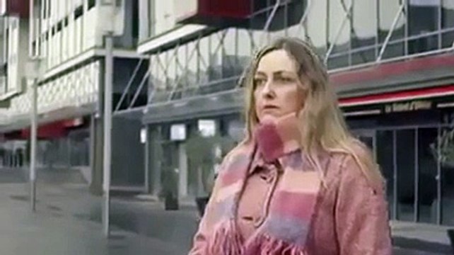 Ugledala Je Čovjeka Sa Bradom u Crnom Odjelu i Mislila Je Da Je Terorista! Onda Se Desilo Nešto Neočekivano