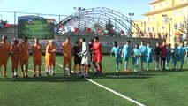 Avrupa Şampiyonu Ampute A Milli Takımı Üsküdar'da Şöhretler Takımına Karşı Maç Yaptı