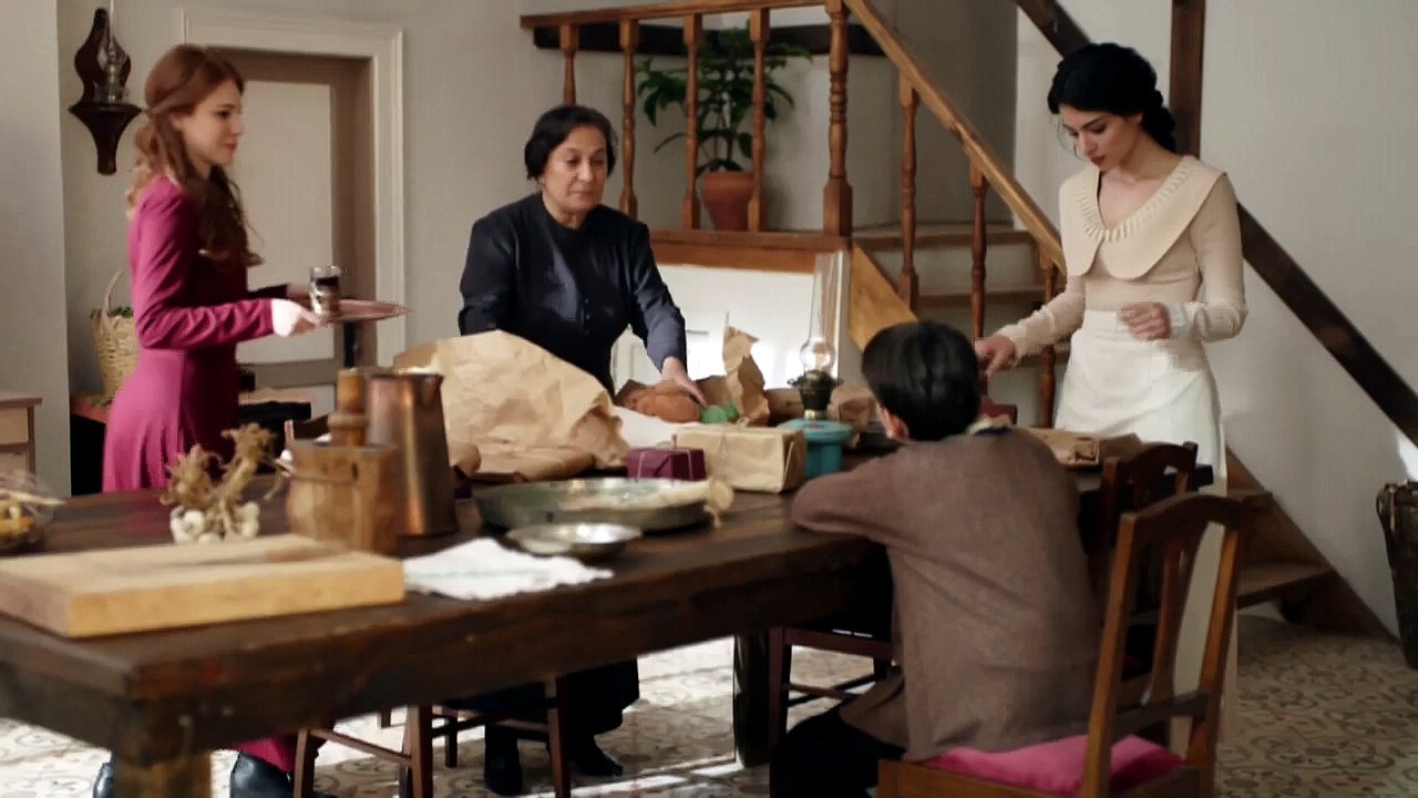 kurt seyit ve şura folge 15 auf Deutsch Stream