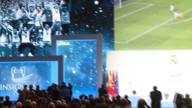 El Real Madrid entrega insignias a sus socios más antiguos