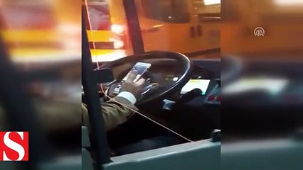 Şoför seyir halindeyken maç seyretti