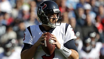 Savage drops a dime between defenders to Ellington for 29 yards