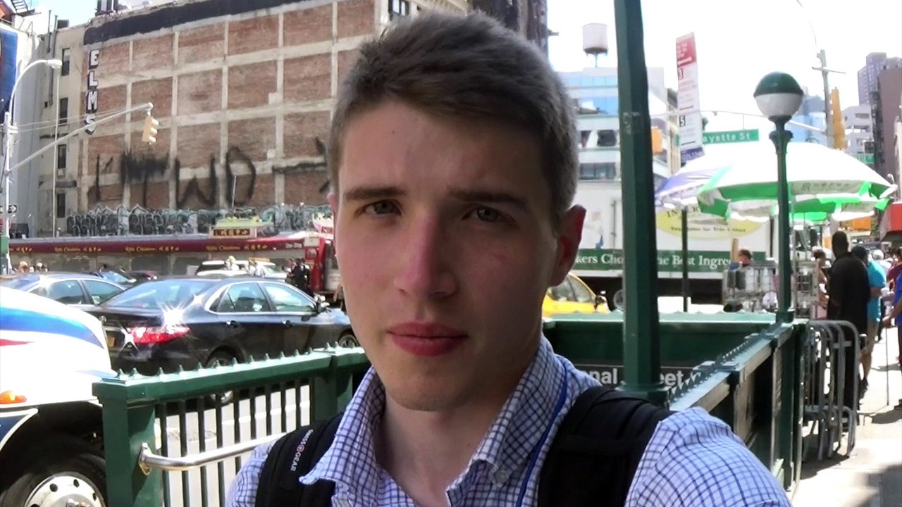 Man struck by 6 train