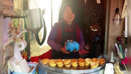 15년째 돼지저금통 기탁한 '사랑의 풀빵 아줌마' / YTN