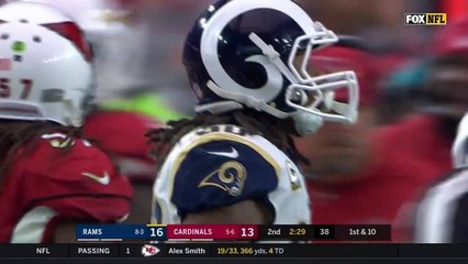 Todd Gurley takes off up sideline to pick up first down