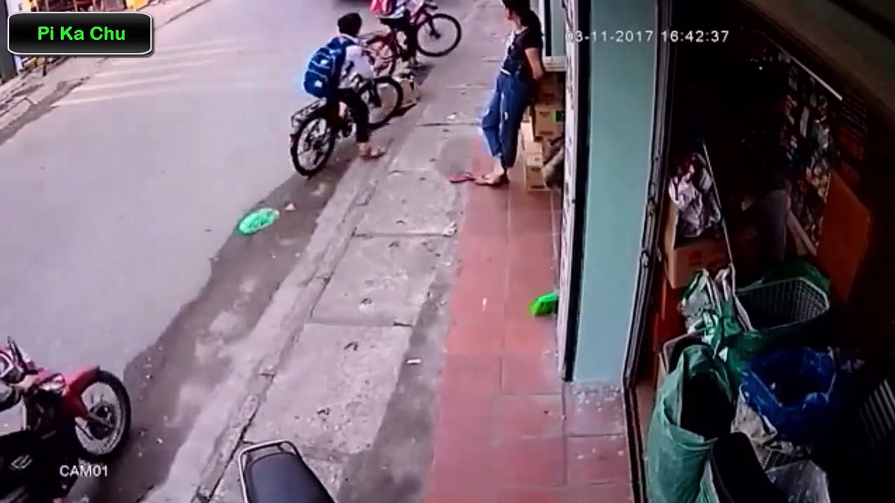 Traffic accidents - Những Tai Nạn Kinh Hoàn