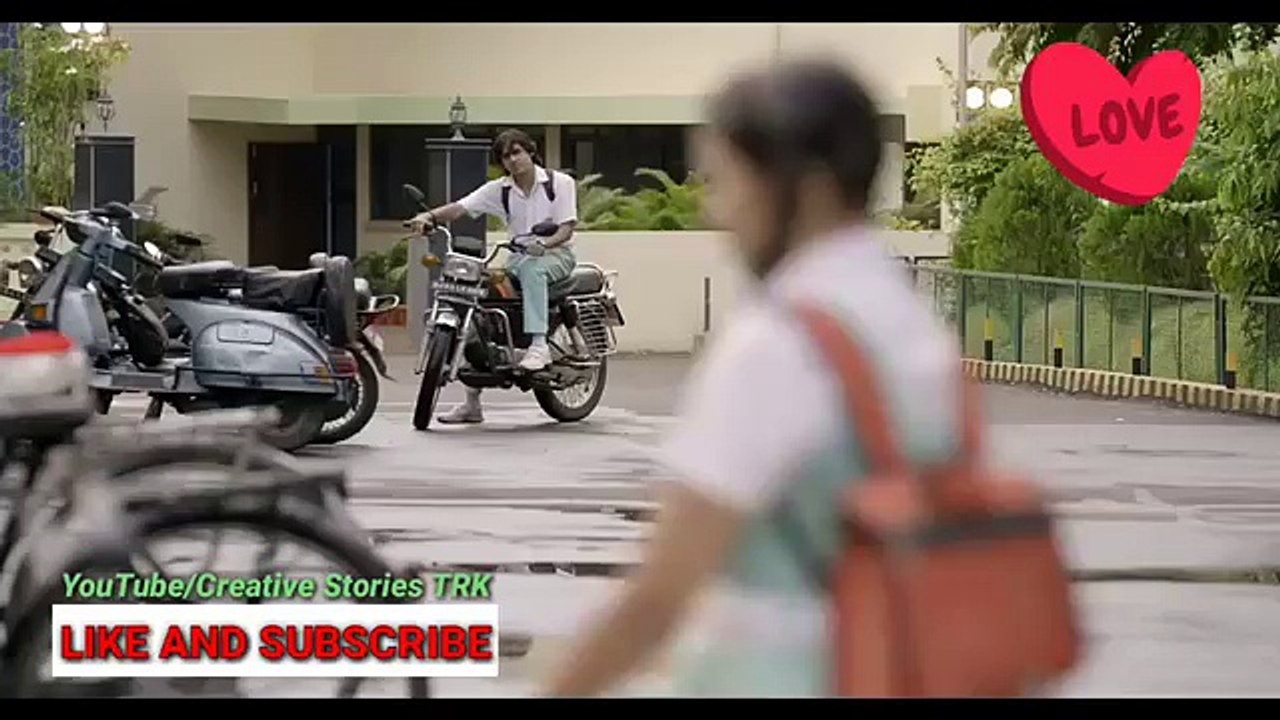 Aise Na Mujhe Tum Dekho Beautiful Romantic Love Whatsapp Status Video    Same