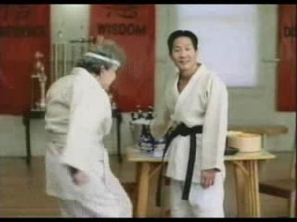 Pub - biere - bud light - self defense
