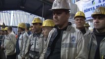 Maden İşçileri, 4 Aralık Dünya Madenciler Günü'nde Madende Ölen Meslektaşlarını Andı