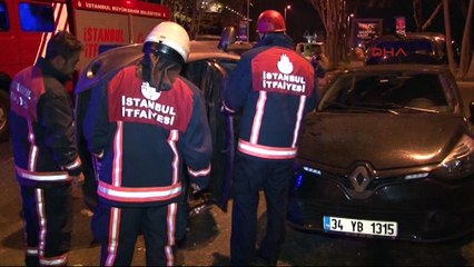 İçinde oturdukları aracın üzerine otomobil uçtu