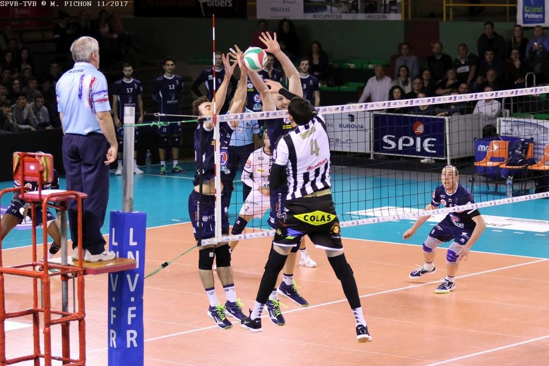2017.11.28 Résumé des 8 èmes de finale Poitiers -Tours