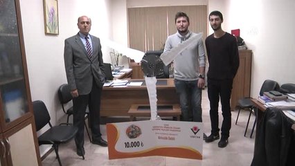 Kambur Balinadan Esinlenip Rüzgar Türbini Kanadı Tasarladılar