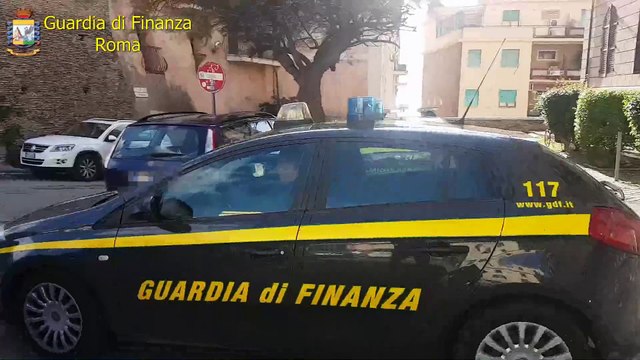 In manette 4 pubblici ufficiali per corruzione nell'assegnazione degli appalti