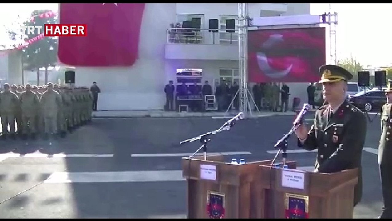 Komutandan tüyleri diken diken eden şiir