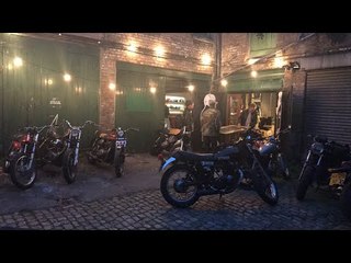 Скачать видео: Bolt London's Basics of Motorcycle Mechanics | Visordown.com