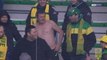Ligue 1 - Nantes fan musters inners Geordie, goes shirtless in gfreezing weather
