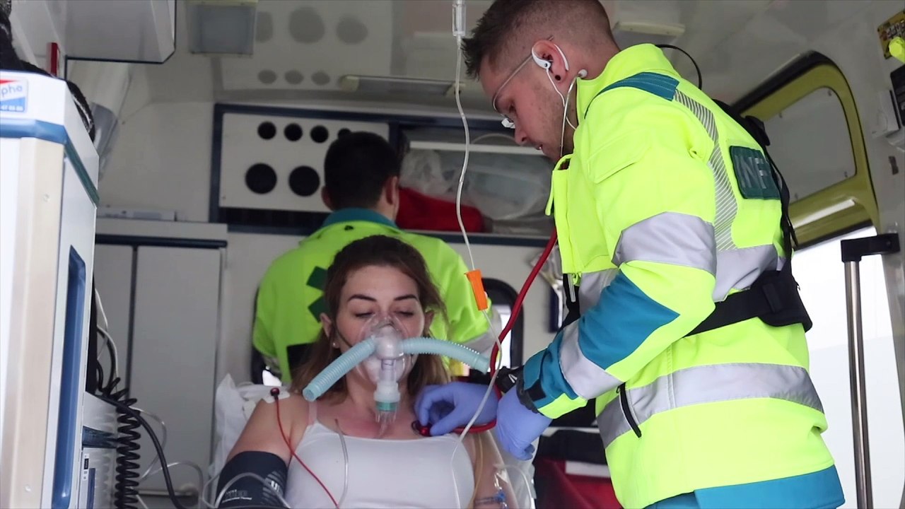 Nouveau: les médecins peuvent désormais intervenir à distance grâce aux lunettes intelligentes des secouristes