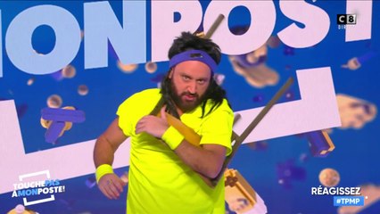 Cyril Hanouna plus souple que jamais dans TPMP