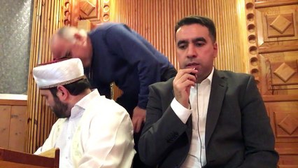 Tải video: sheikh Mahir makami Fatiha suresi. Metin Demirtas. Umre 2017. Kabe'de Kuran tilaveti. Sheikh Maher surah Al Fatiha. Kabehir makami Fatiha suresi. Metin Demirtas. Umre 2017. Kabe'de Kuran tilaveti. Sheikh Maher surah Al Fatiha. Kabe