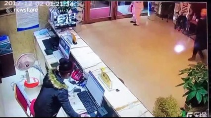 Man sprays hotel receptionist with extinguisher after dispute