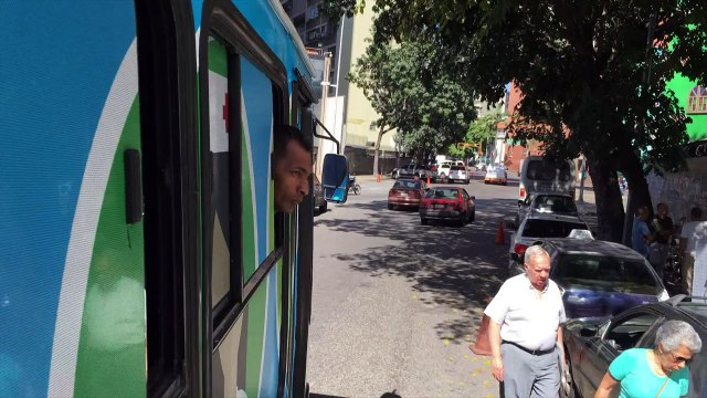 'Panabús' venezolano, solidaridad sobre ruedas para indigentes