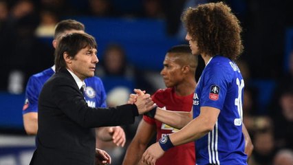 Télécharger la video: 'Why do you ask this question?' - Conte defends relationship with Luiz