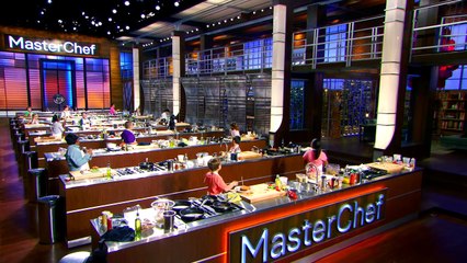 Adam Presents His Falafel Style Mediterranean Vegan Burger _ Season 5 Ep. 4 _ MASTERCHEF JUNIOR-HVm2u9wKUZI