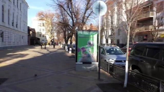 Что за коробки носит полицейский в прокуратуру Краснодарского края?