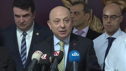 İbiş: "(Baykal'ın Sağlık Durumu) Umuyorum Ki Yürüyerek Geldiğini Göreceksiniz"