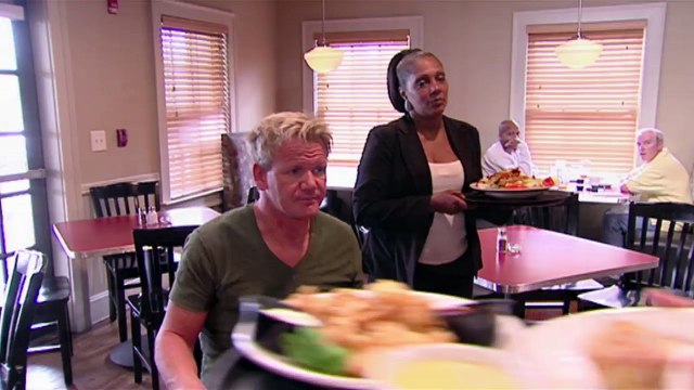 Gordon Ramsay’s Hideous Lunch _ Kitchen Nightmares-cY4GDgjYChg