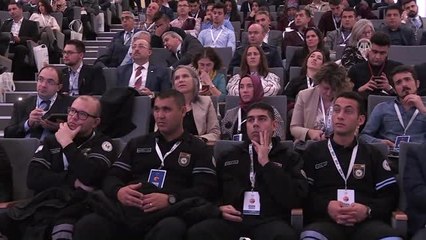 Akdağ: "Kbrn'nin Tehlike Oluşturduğu Bir Dönemde Bulunuyoruz"