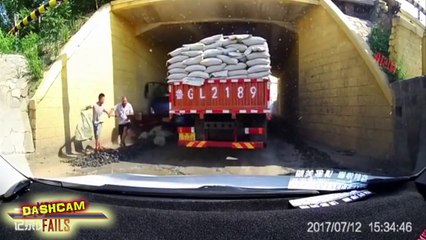 Dash Cam Fails Compilation __ July 2017 __ MonthlyFails[1]