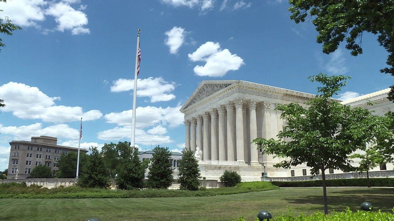 Suprema Corte autoriza decreto migratório de Trump