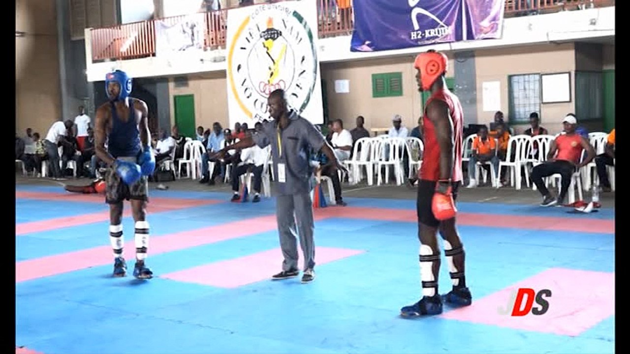 #JDS Le journal des sports de RTI 1 du 4 Décembre 2017 par Katty Touré