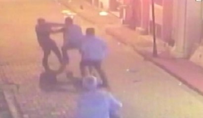 İstanbul'da "Yan bakma" cinayeti kamerada