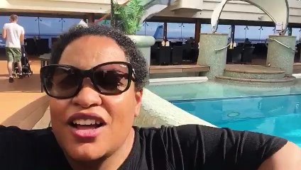 J'ai voyage en bateau car j'ai peur de l'avion