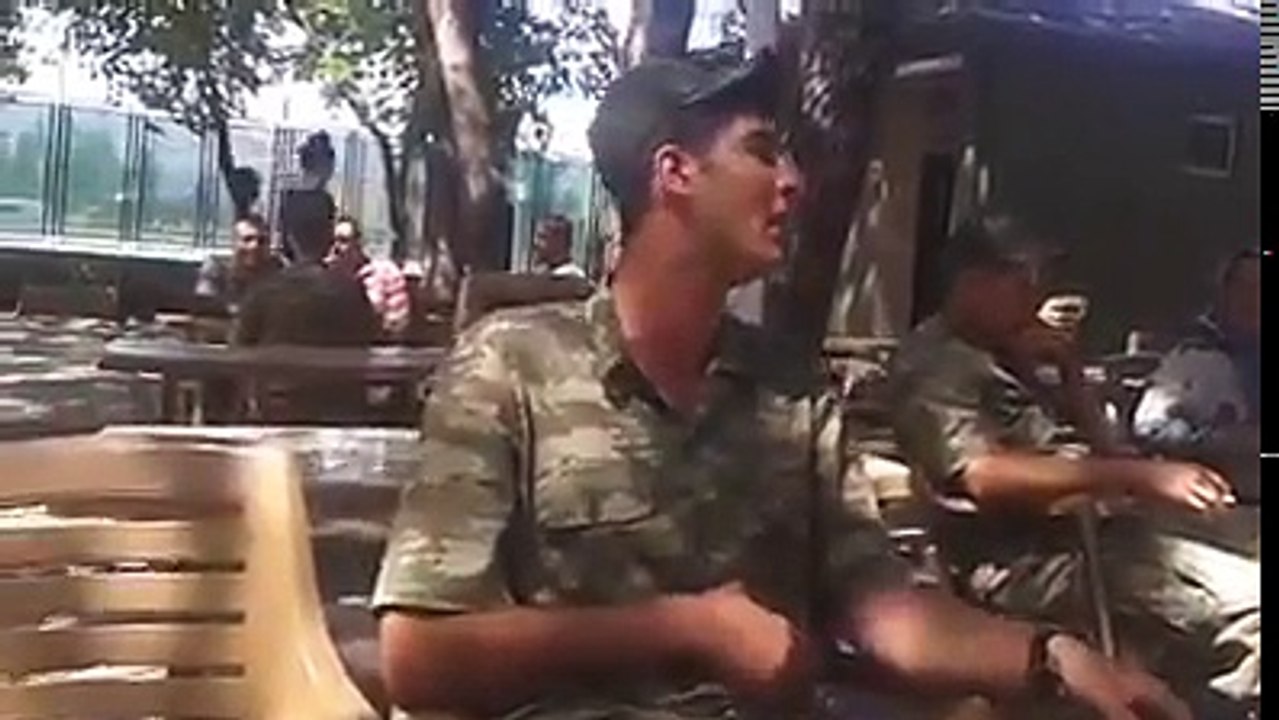 Sevdana Gönül Verdim Düşürdü Beni Dillere