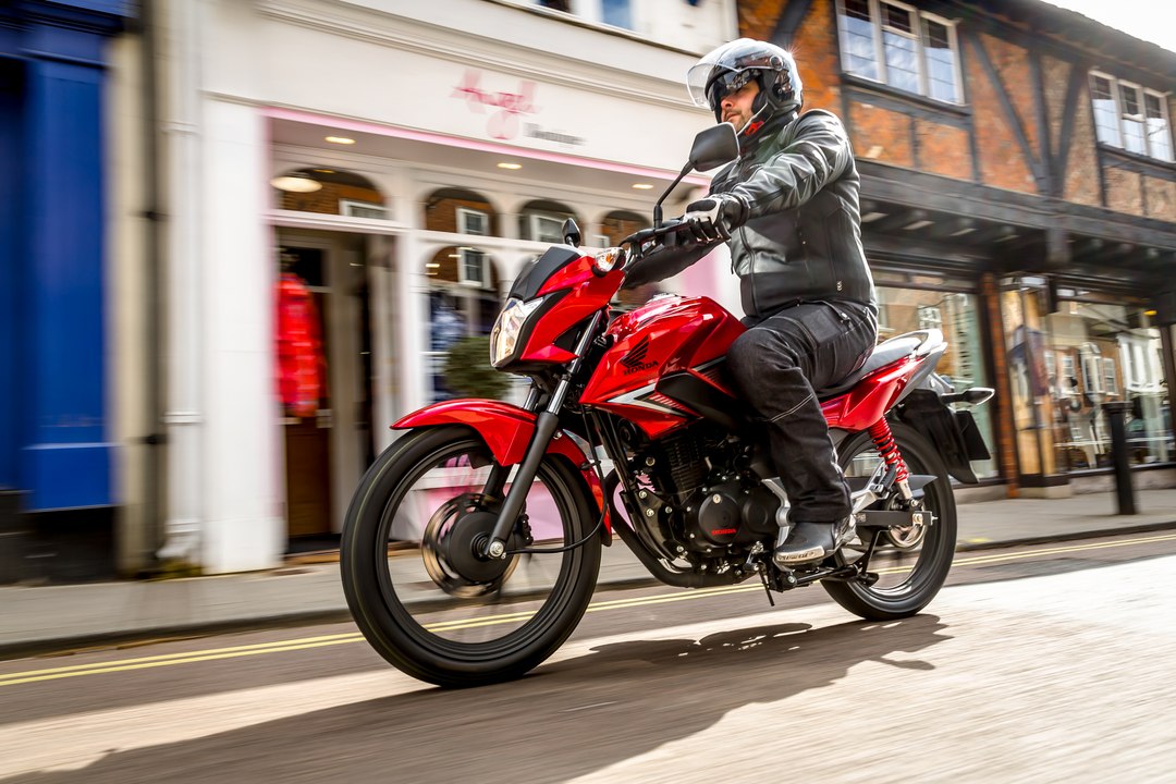 Les motos qui consomment le moins