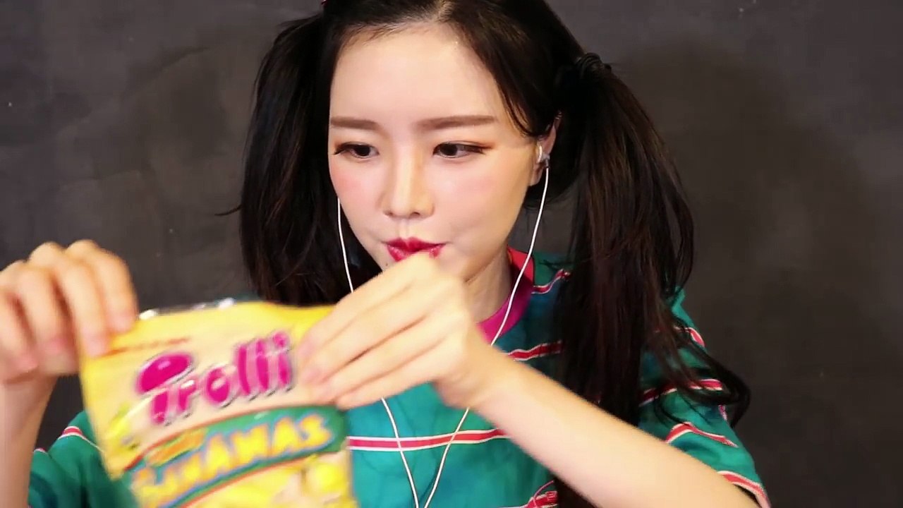 한국어 ASMR 젤리이팅 / JELLY eating / eating sound