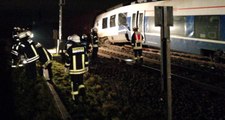Almanya'da Yük Treni ve Yolcu Treni Çarpıştı: 50 Yaralı