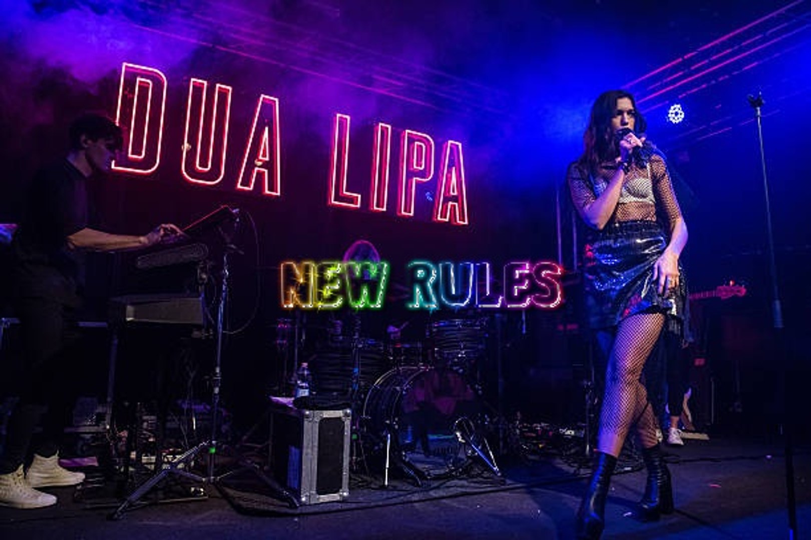 Dua Lipa - New Rules