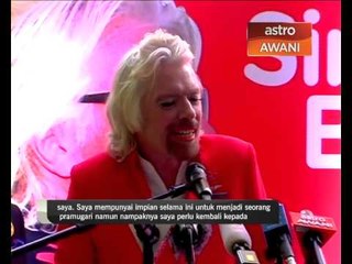 Sir Richard Branson sebagai pramugari AirAsia X